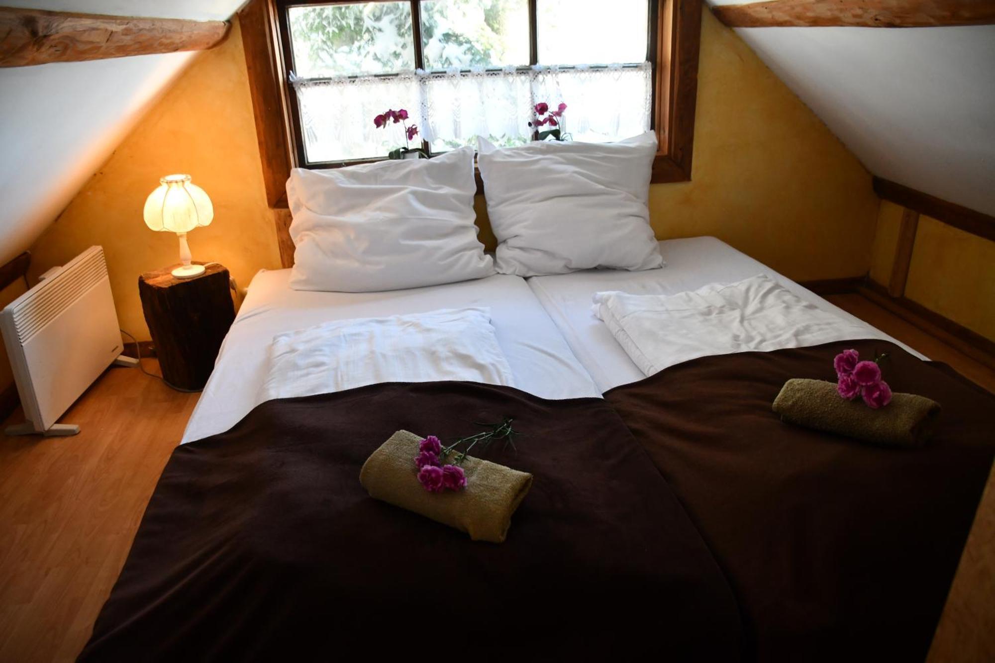 Gosciniec Pod Lubomirem Bed & Breakfast Weglowka  Ngoại thất bức ảnh